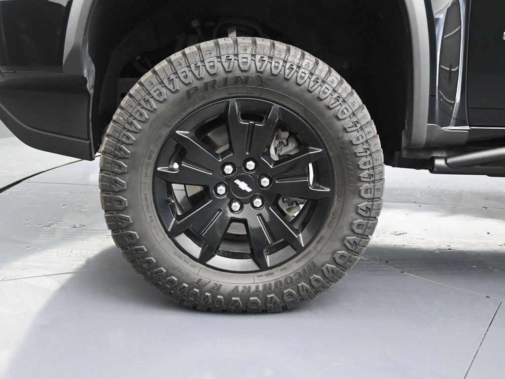 Used 2022 Chevrolet Colorado ZR2 w/ ZR2 Midnight Special Edition image 9