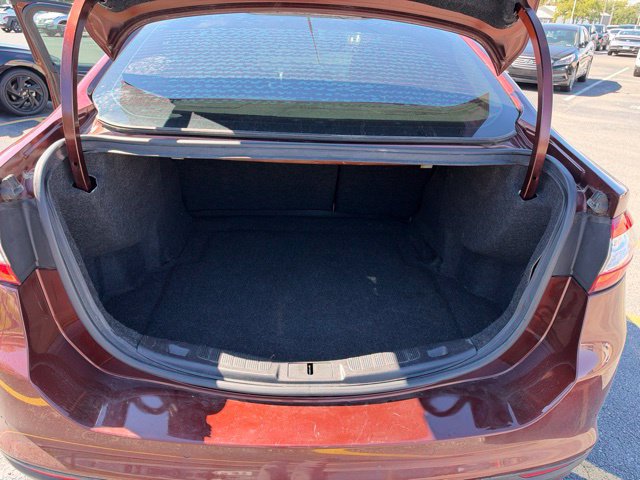 Used 2016 Ford Fusion SE FWD image 22