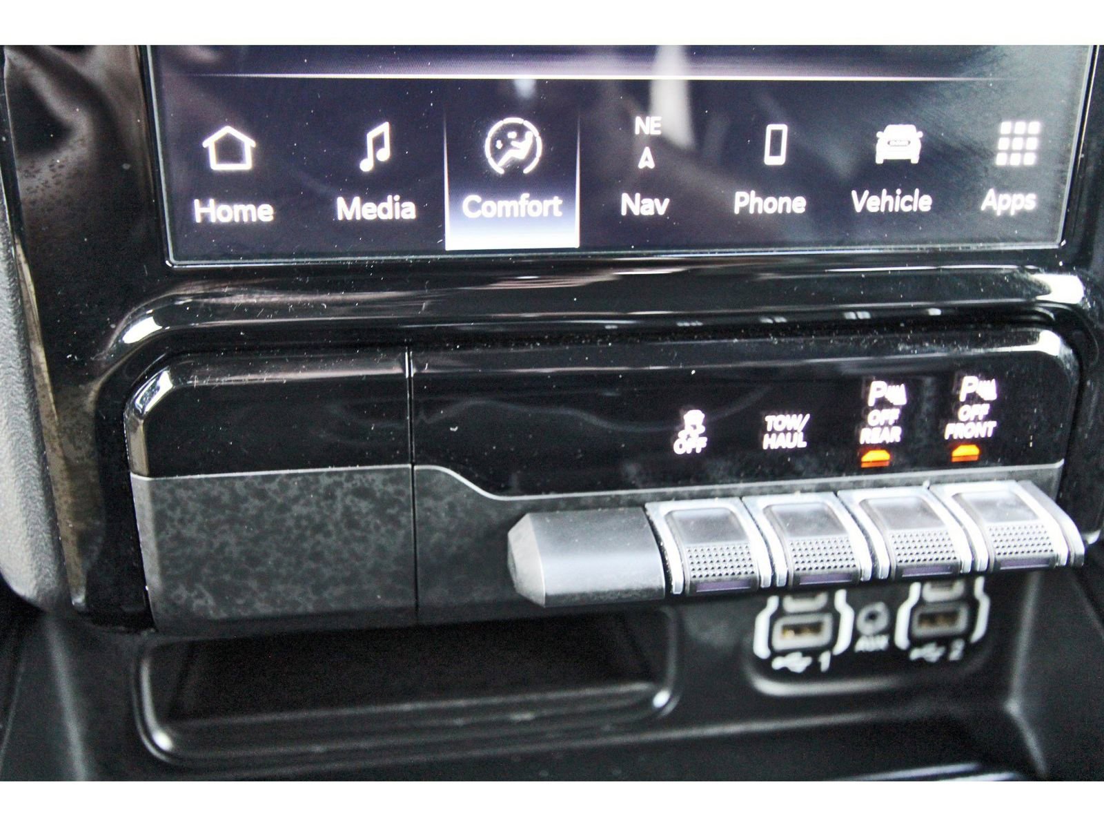 Used 2023 RAM 1500 Laramie AWD/4WD image 28