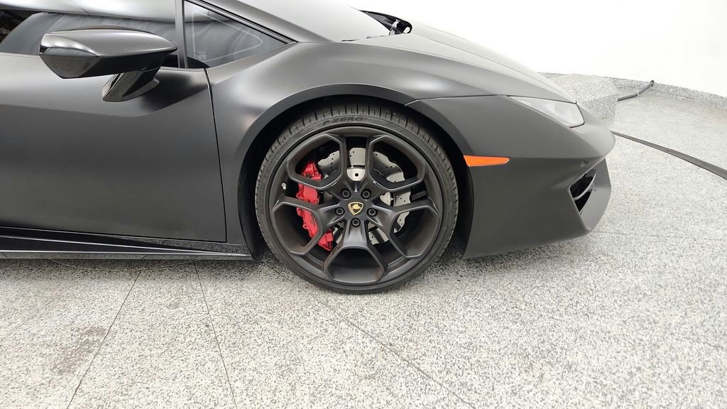 Used 2018 Lamborghini Huracan LP 580-2 image 18