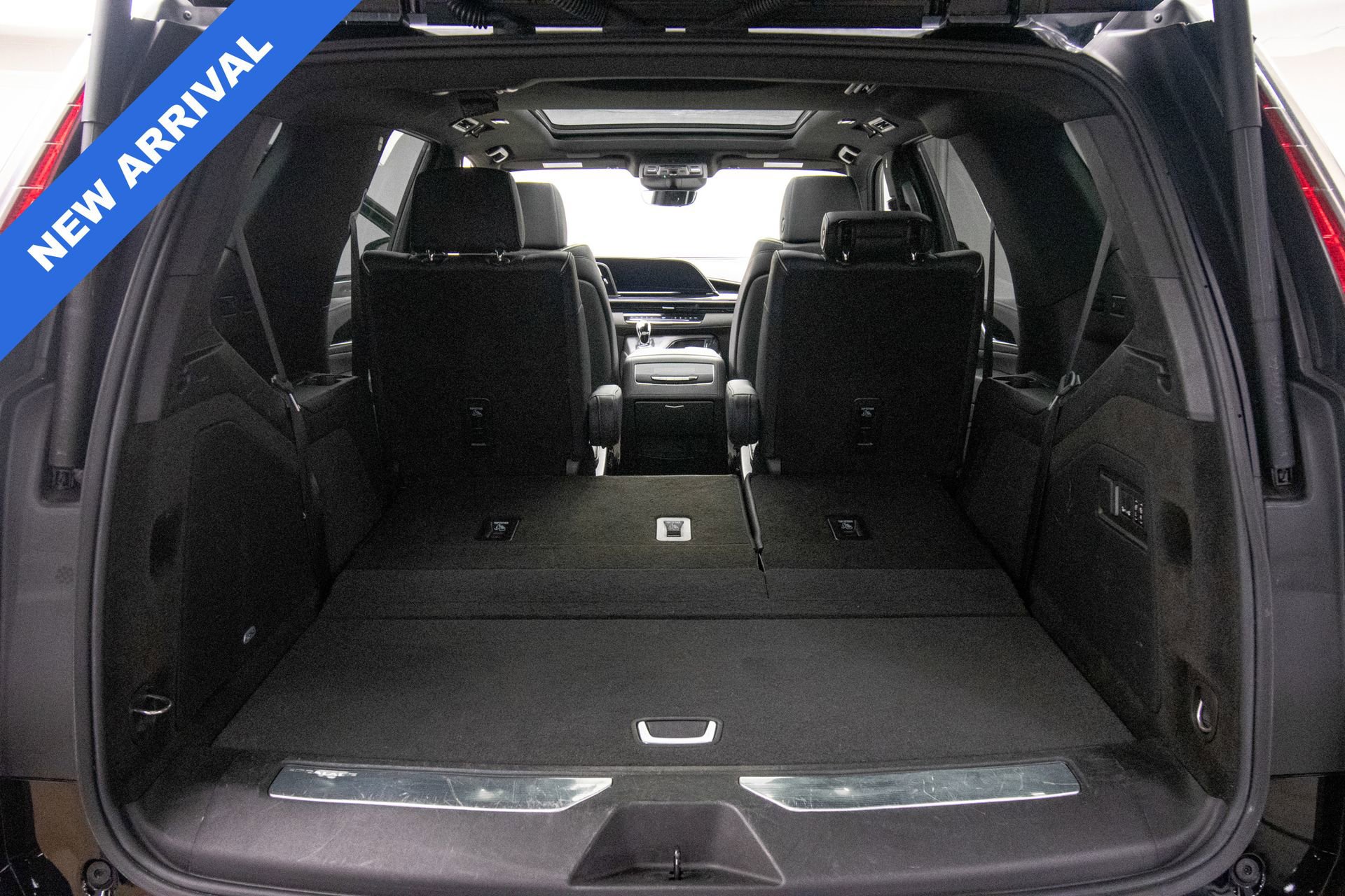 Used 2024 Cadillac Escalade Sport image 37