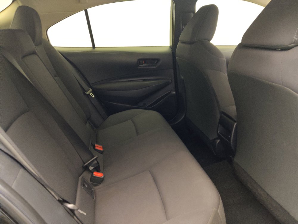 Used 2022 Toyota Corolla LE FWD image 19