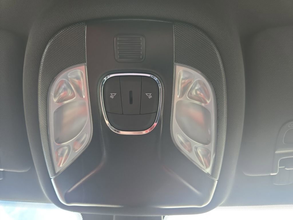 Used 2025 Jeep Compass Trailhawk w/ Trailer Tow Group image 28