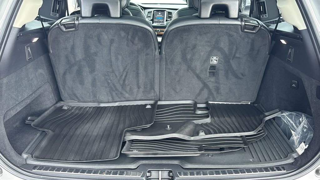 Certified 2023 Volvo XC90 B6 Plus w/ Protection Package Premier image 32