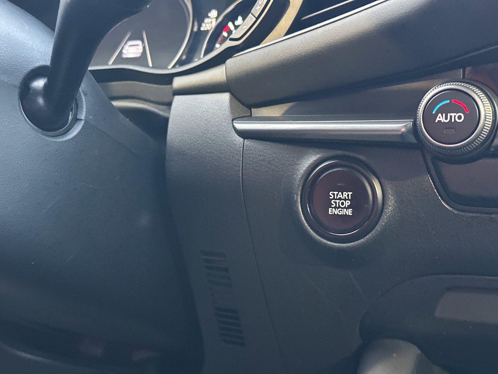 Used 2021 MAZDA MAZDA3 s image 27