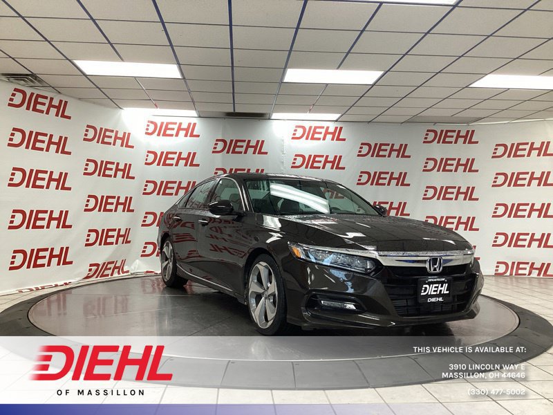 Used 2018 Honda Accord Touring image 1