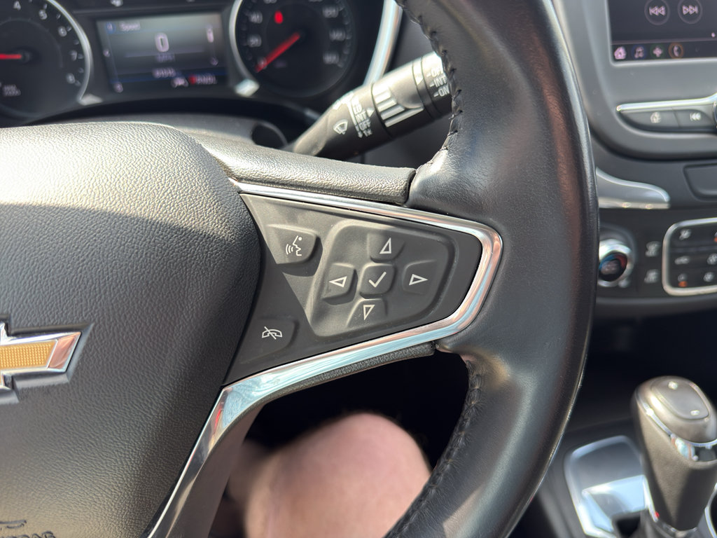 Used 2021 Chevrolet Equinox LT FWD image 21