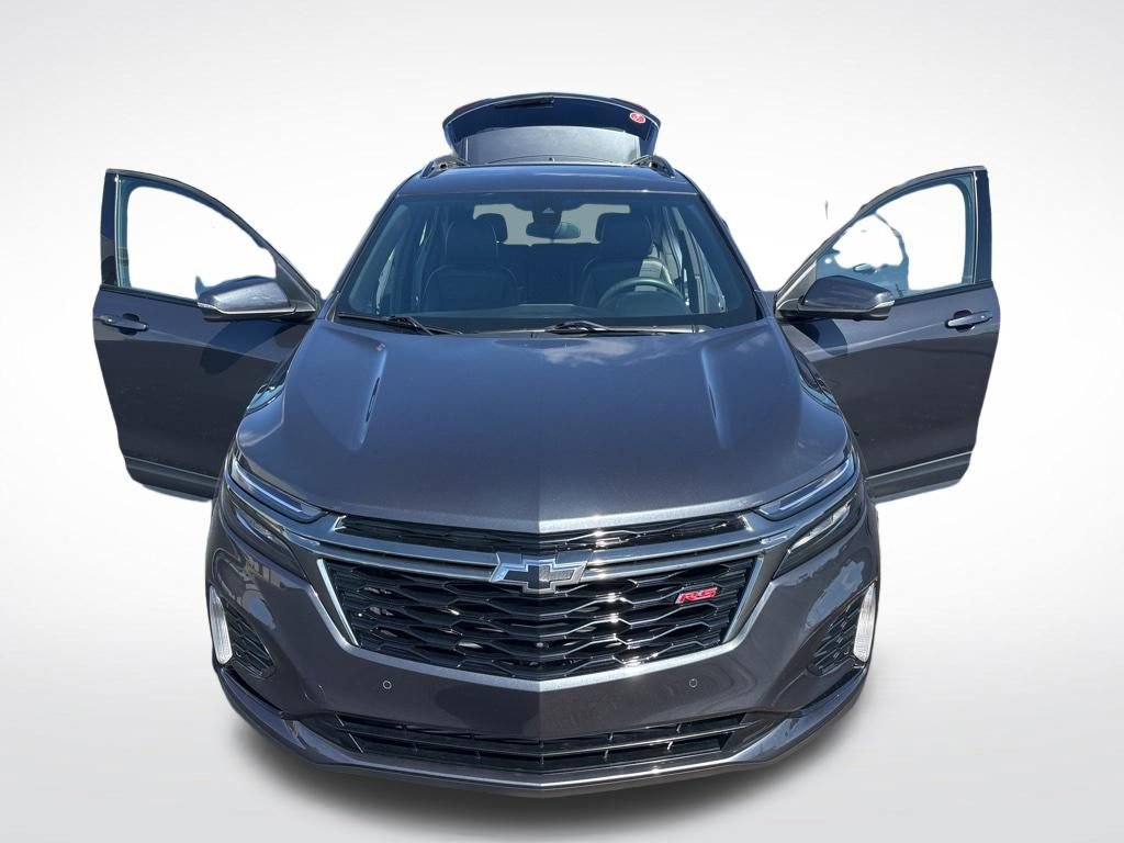 Used 2023 Chevrolet Equinox RS FWD image 24