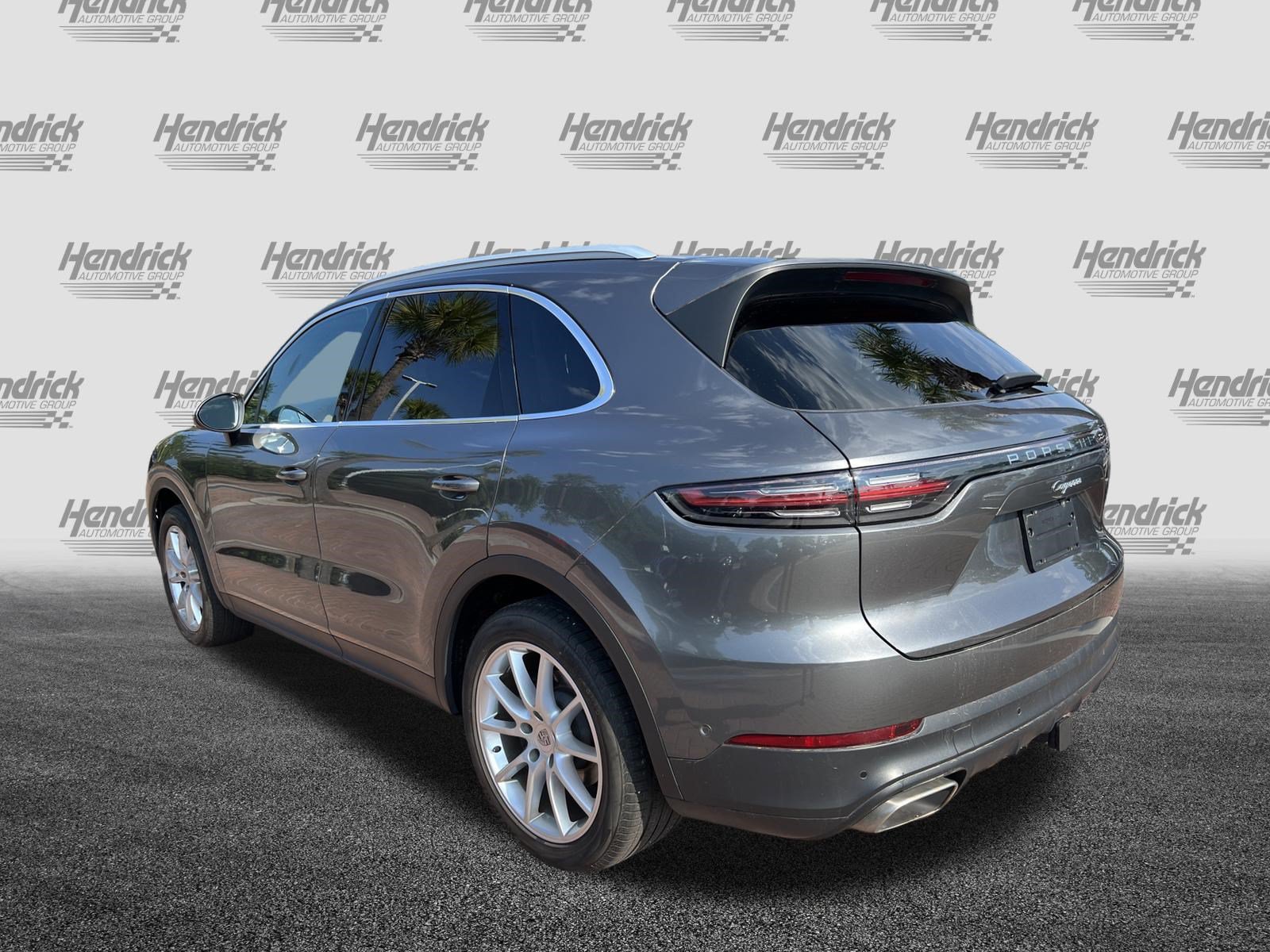 Used 2022 Porsche Cayenne AWD/4WD image 8