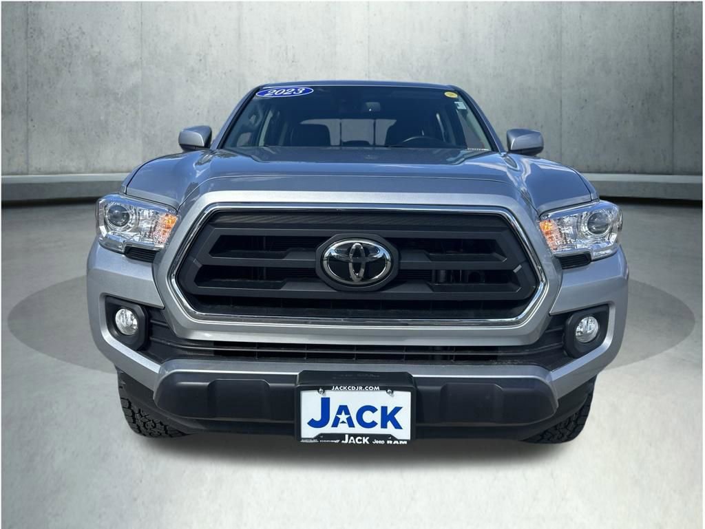 Used 2023 Toyota Tacoma SR5 AWD/4WD image 11