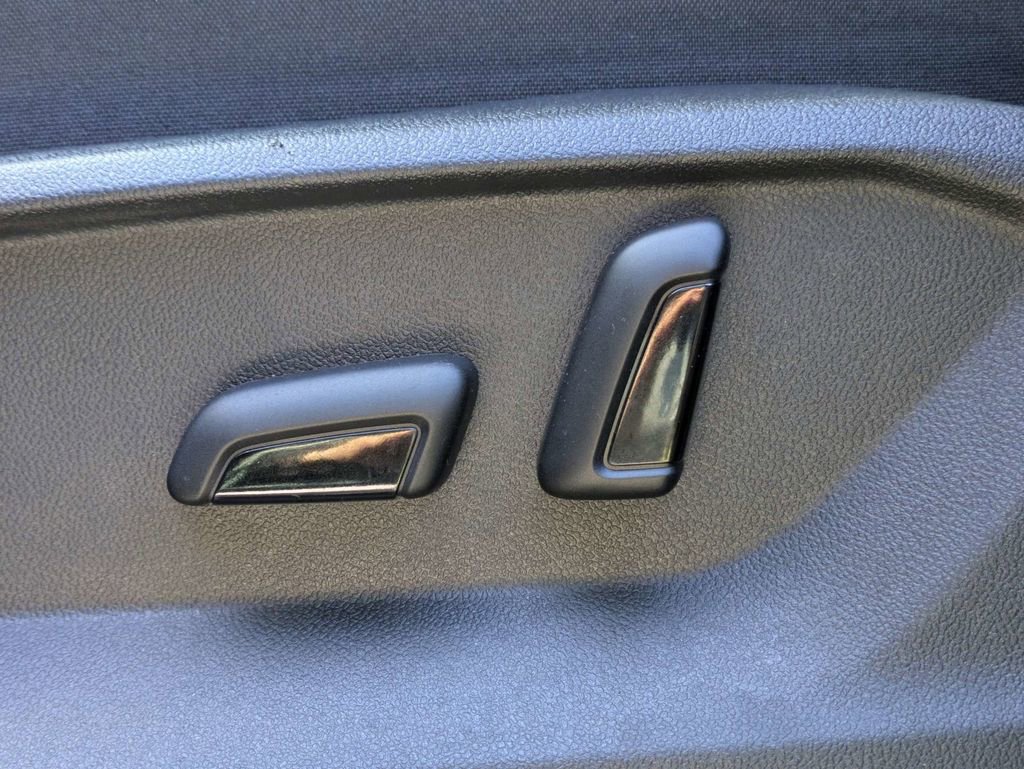Certified 2023 Volkswagen Atlas SE w/ Panoramic Sunroof Package FWD image 27