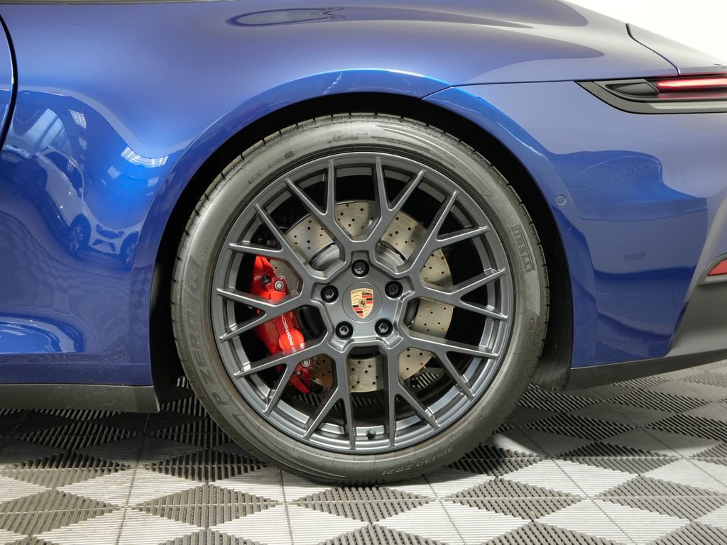 Certified 2026 Porsche 911 Carrera 4 GTS AWD/4WD image 17