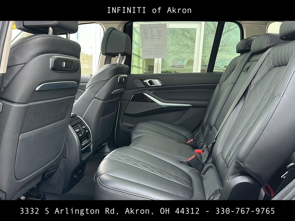 Used 2023 BMW X7 xDrive40i image 42
