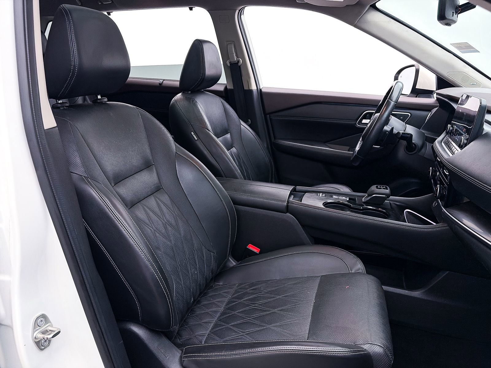 Used 2022 Nissan Rogue Platinum w/ Head-Up Display Package image 41