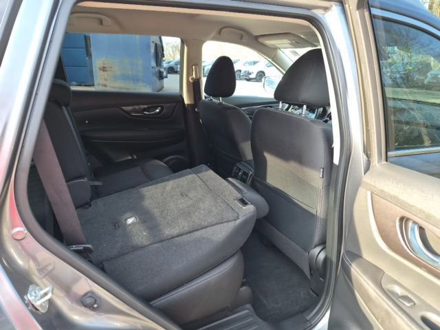 Used 2020 Nissan Rogue SV AWD/4WD image 15