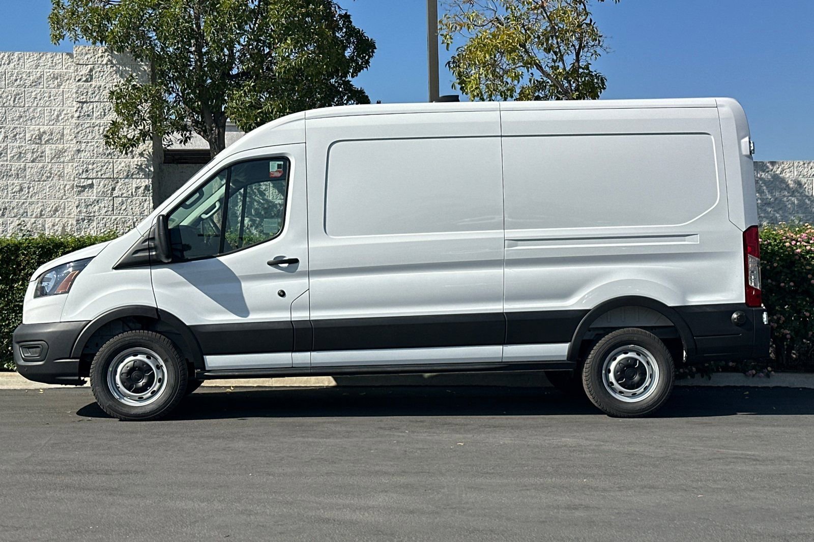 New 2026 Ford Transit 250 148 Medium Roof w/ Load Area Protection Package image 7