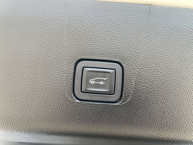 Certified 2023 Chevrolet Traverse LT AWD/4WD image 20