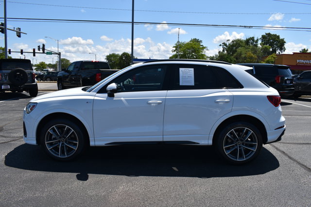Used 2025 Audi Q3 2.0T Premium w/ Convenience Package AWD/4WD image 4