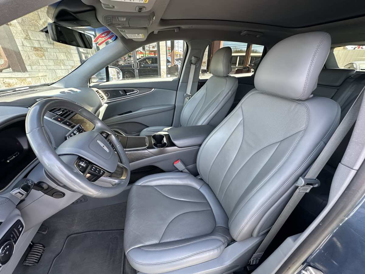 Used 2019 Lincoln Nautilus Reserve w/ Driver Assistance Package image 8