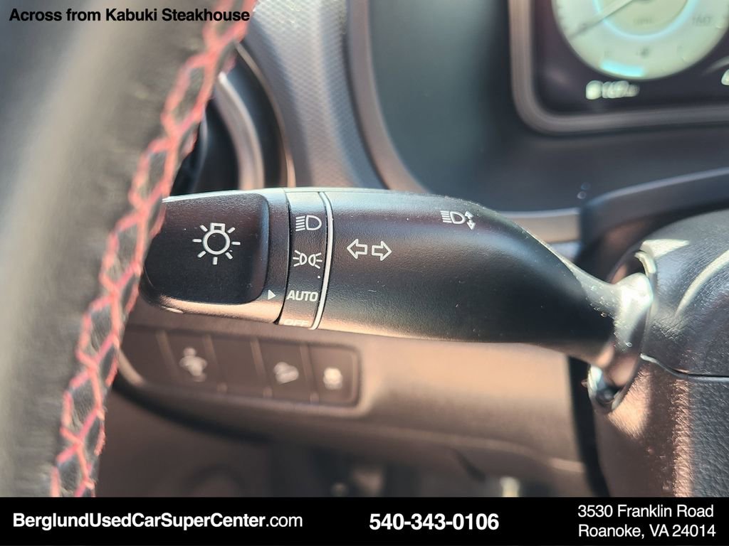 Used 2022 Hyundai Kona N Line image 35