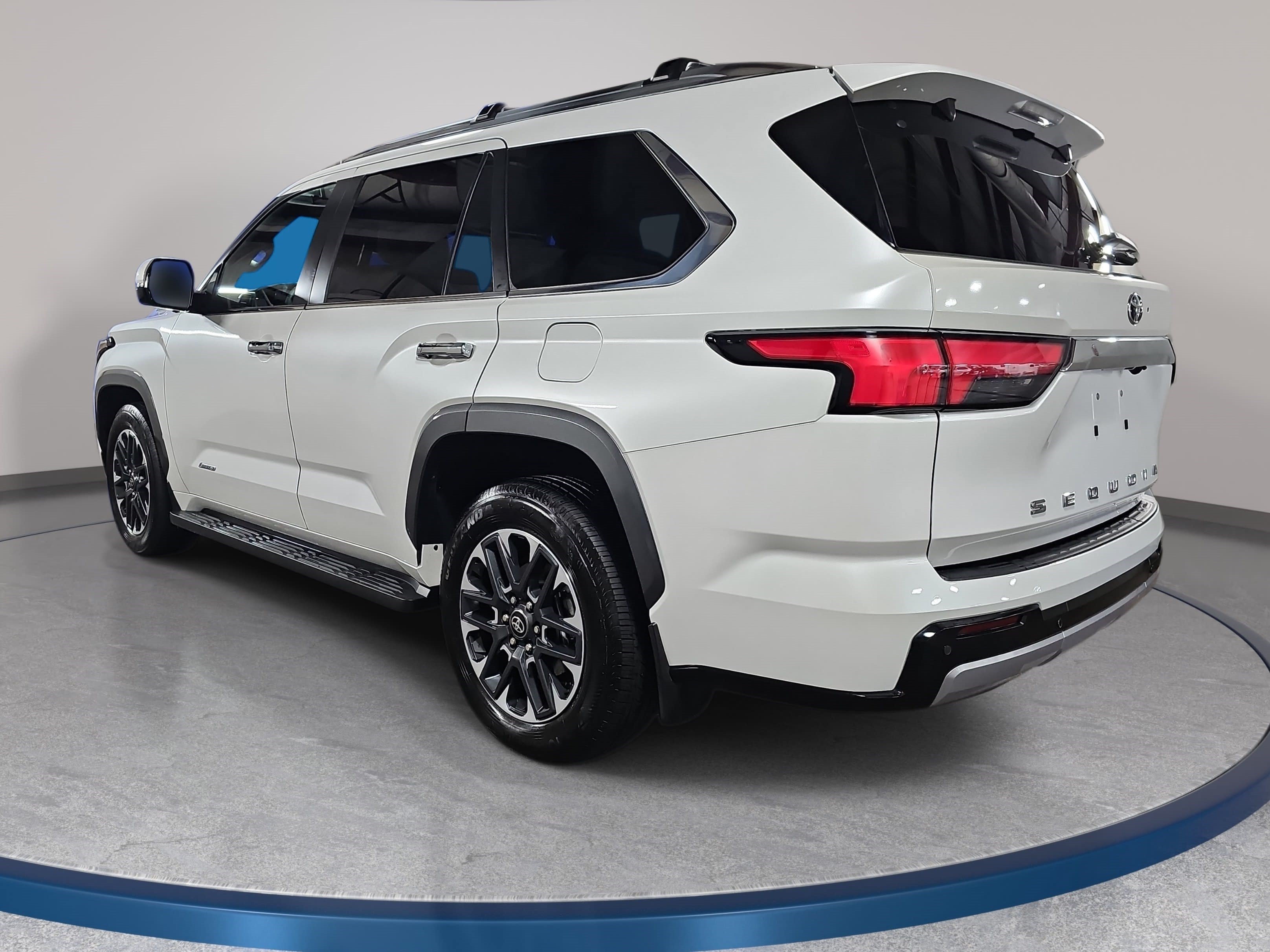 Used 2026 Toyota Sequoia Limited AWD/4WD image 7