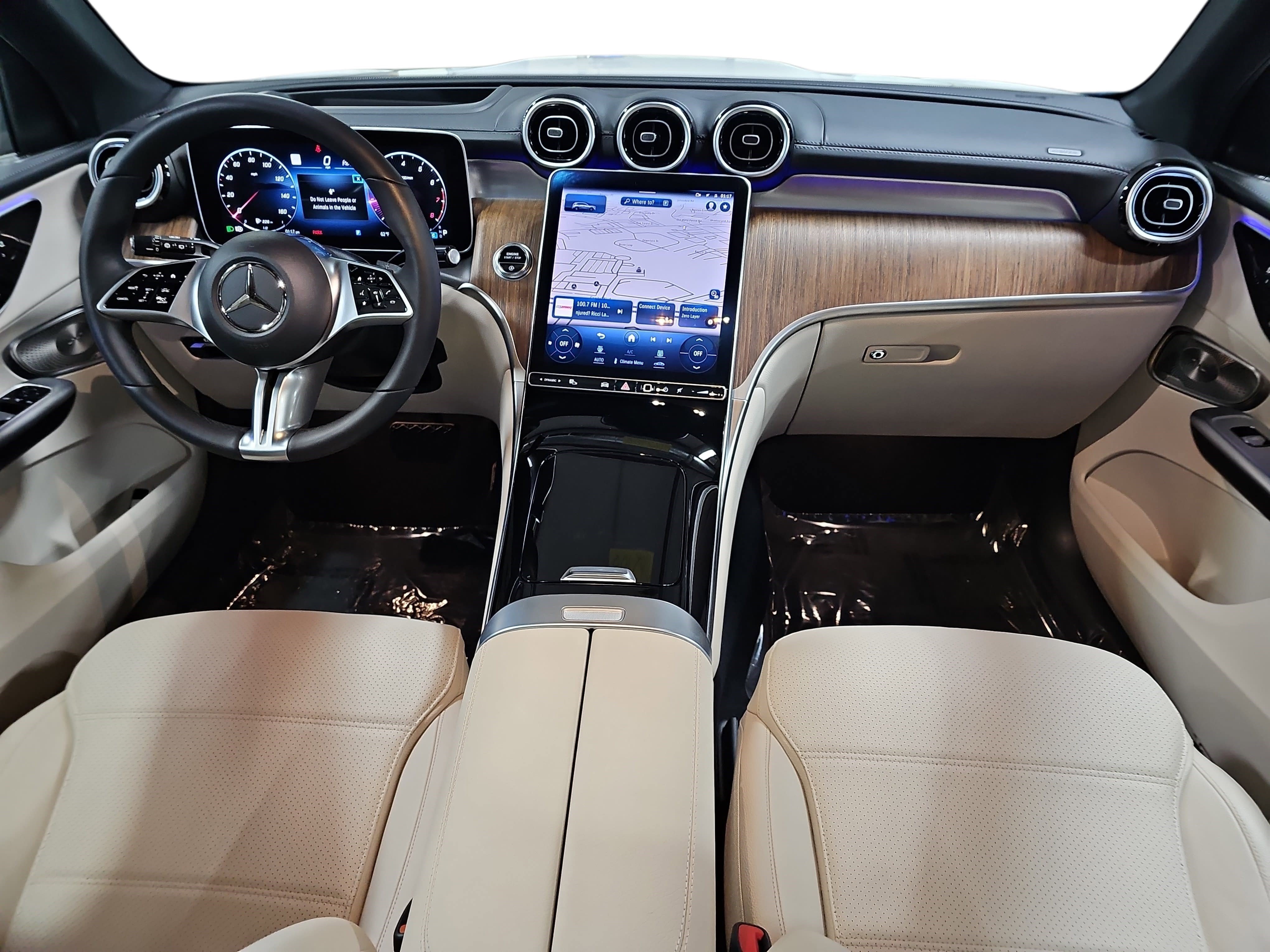 Used 2023 Mercedes-Benz GLC 300 image 10