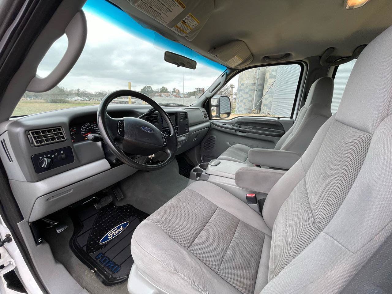 Used 2004 Ford F250 XLT AWD/4WD image 10