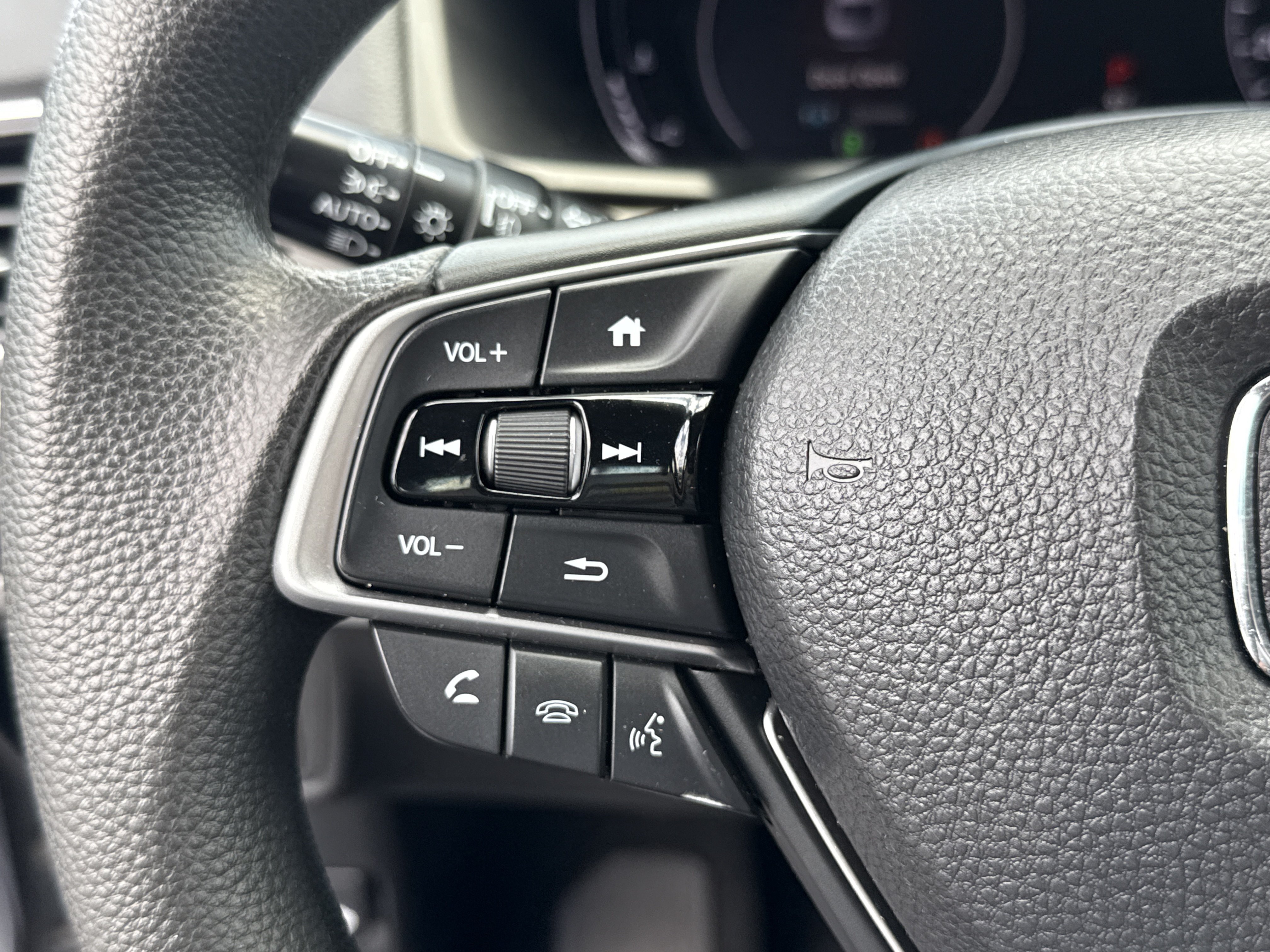 Certified 2019 Honda Accord EX image 34
