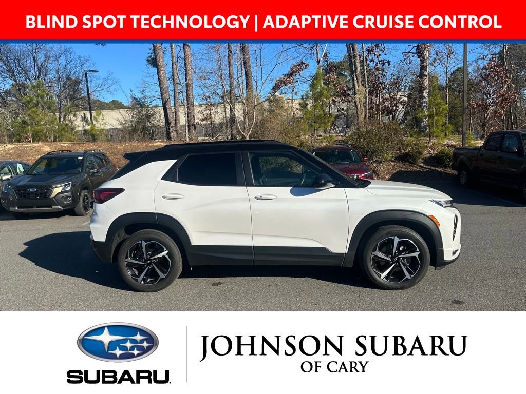 Used 2023 Chevrolet TrailBlazer RS w/ Sun and Liftgate Package image 3