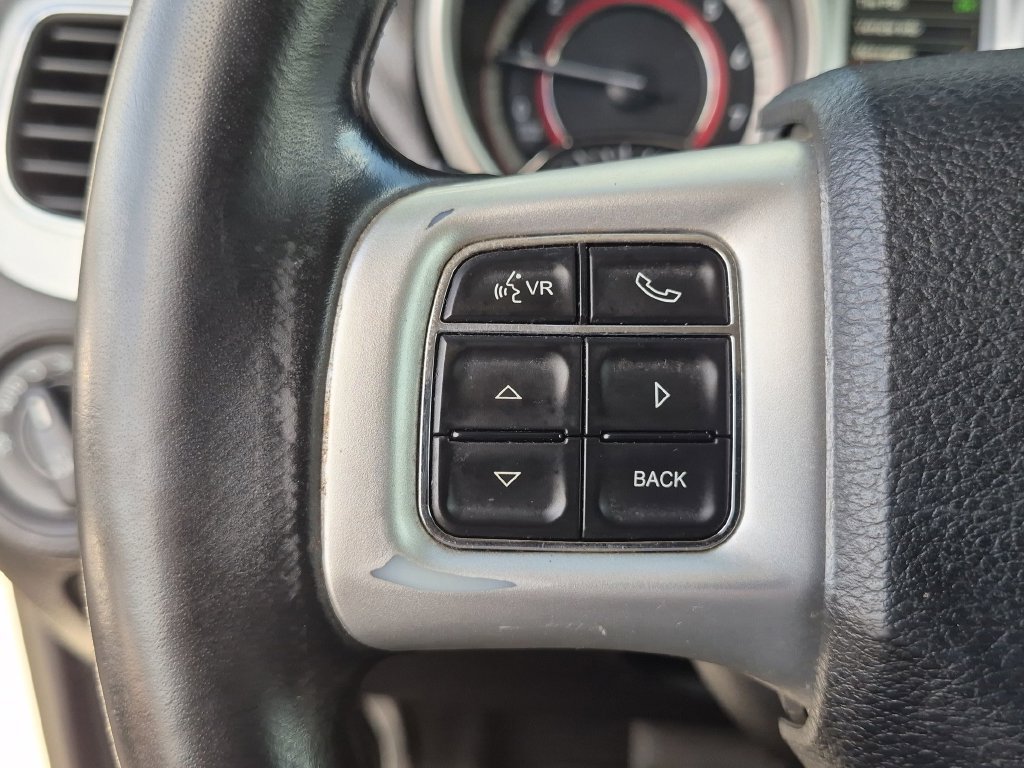 Used 2019 Dodge Journey SE w/ Connectivity Group FWD image 20