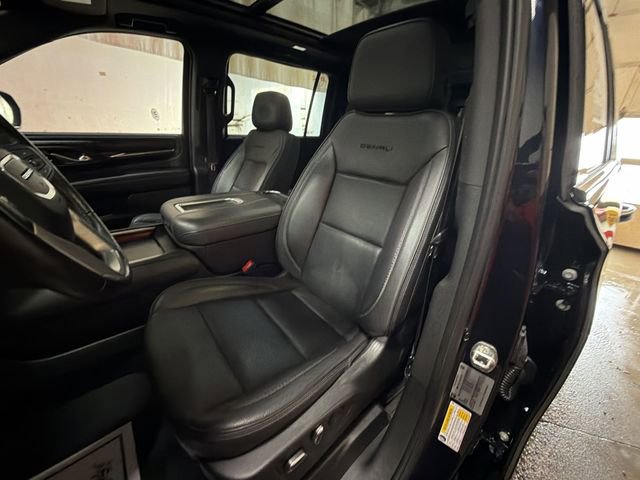 Used 2022 GMC Yukon XL Denali image 11