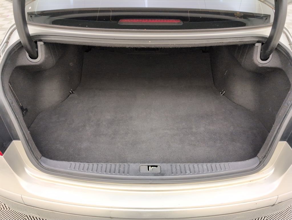 Used 2010 Hyundai Genesis 4.6 image 33