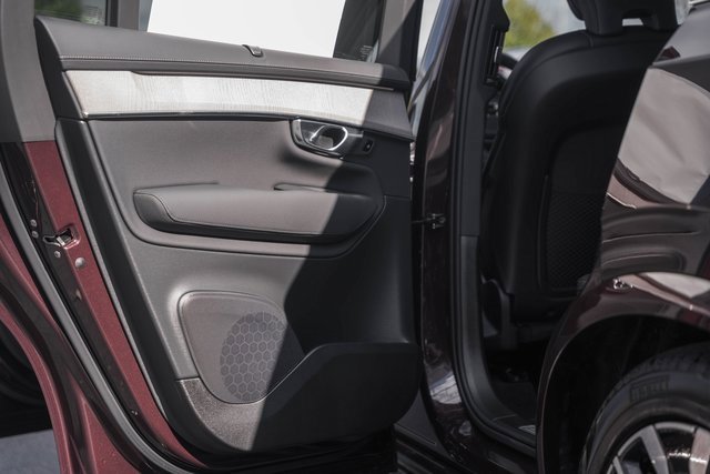 New 2026 Volvo XC90 B6 Ultra w/ Protection Package Premier image 36