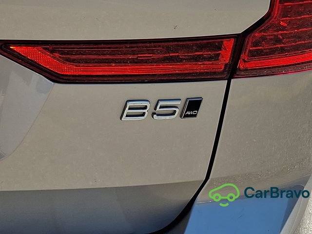 Used 2023 Volvo XC60 B5 Plus w/ Climate Package AWD/4WD image 30