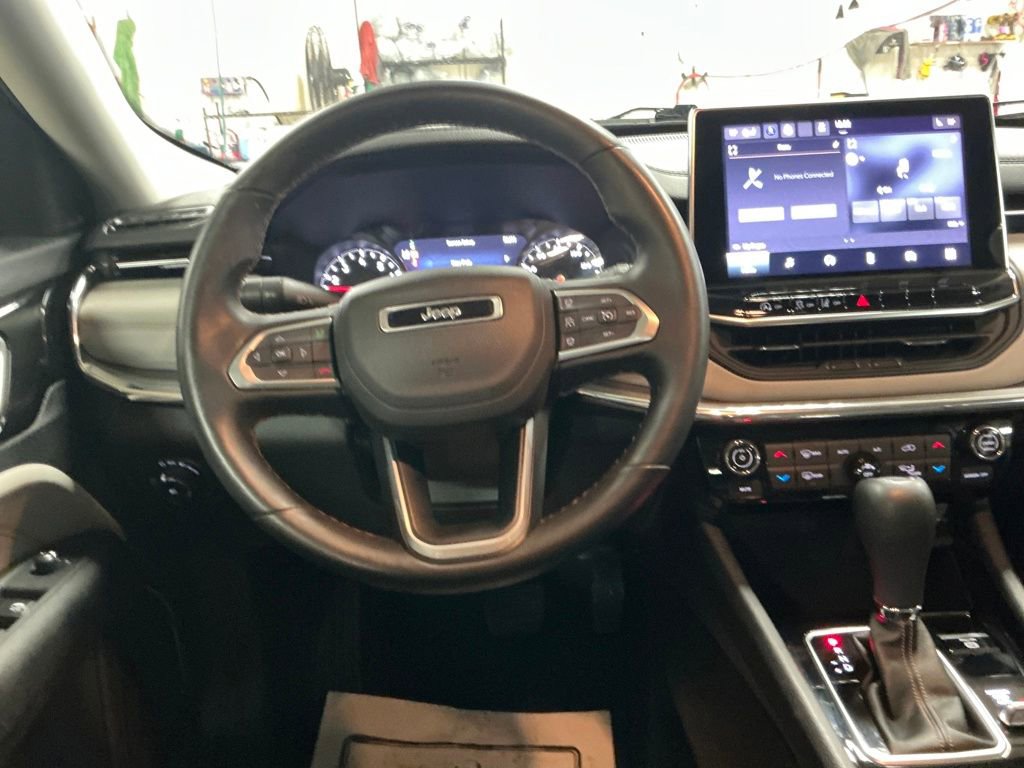 Certified 2022 Jeep Compass Limited AWD/4WD image 16