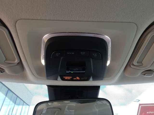 Used 2025 Toyota Corolla LE image 20