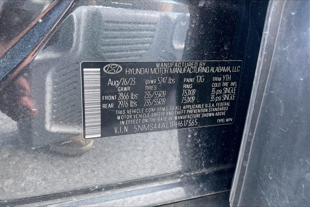 Used 2023 Hyundai Santa Fe Limited FWD image 17