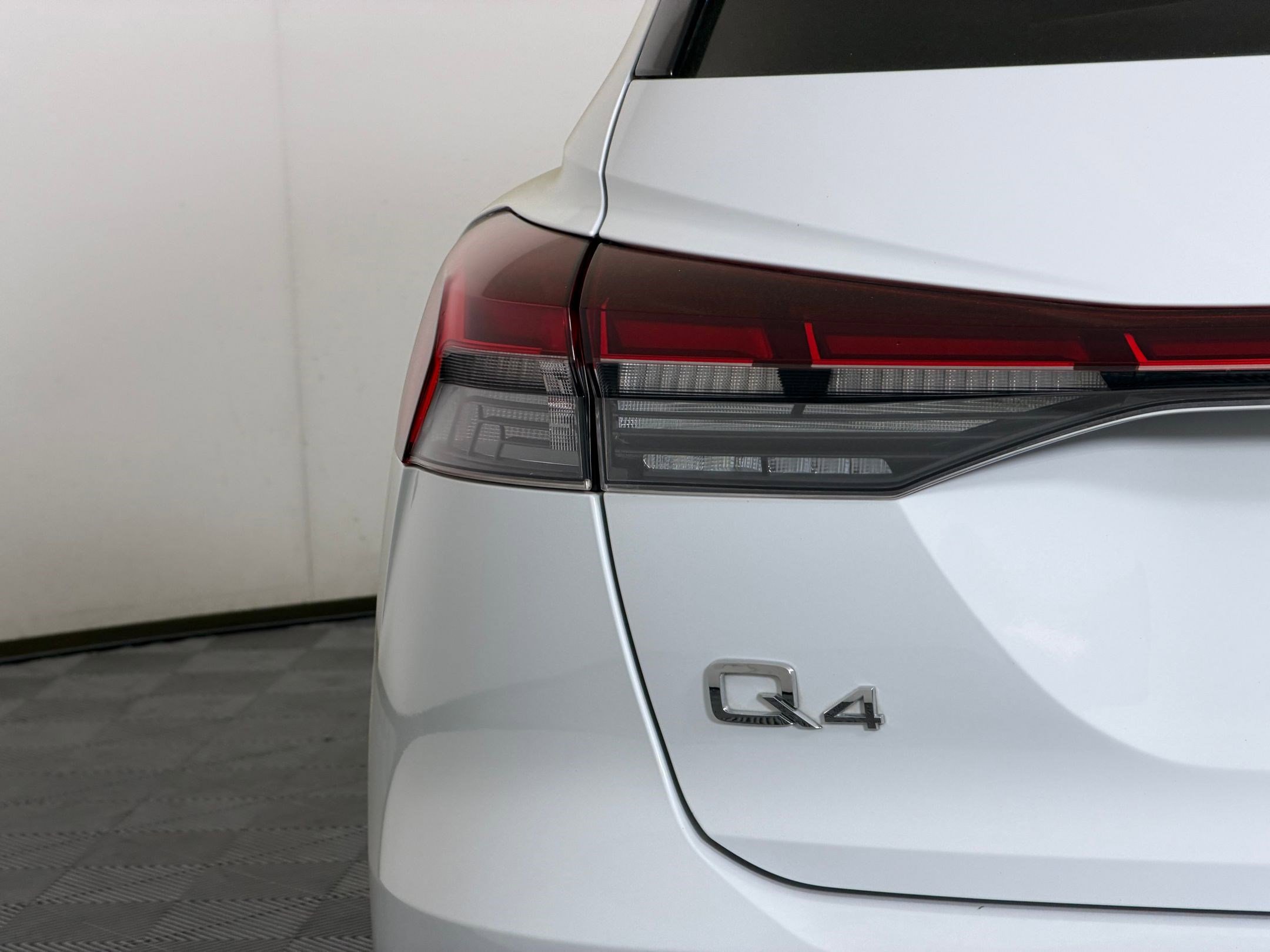 Used 2023 Audi Q4 e-tron Premium Plus w/ Premium Plus image 13