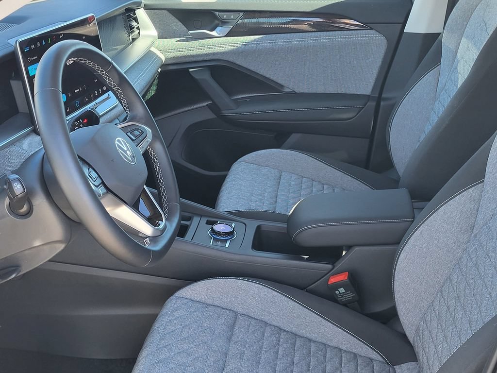 New 2025 Volkswagen Tiguan S AWD/4WD image 17