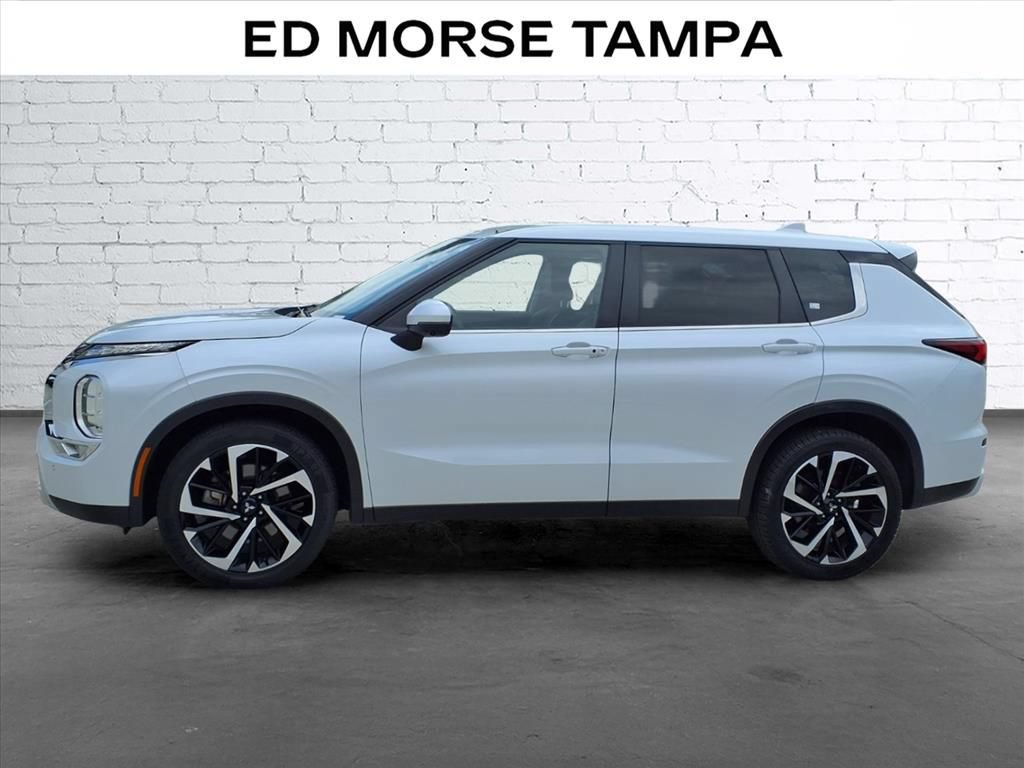 Used 2024 Mitsubishi Outlander SE FWD video 2