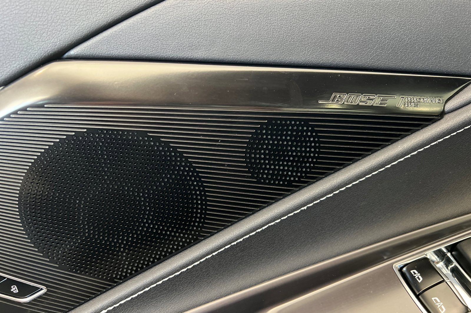 New 2025 Chevrolet Corvette E-Ray w/ Stealth Interior Trim Package image 24