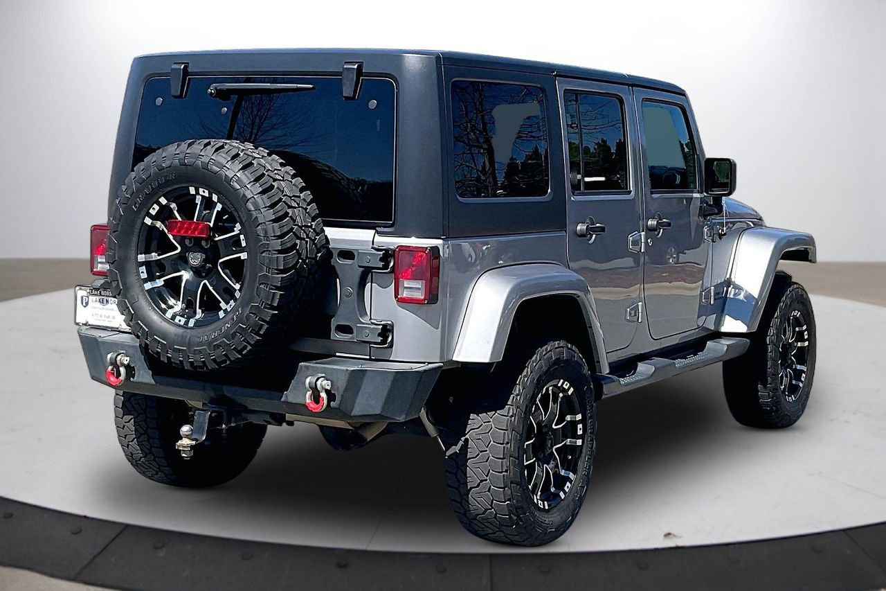 Used 2017 Jeep Wrangler Unlimited Sahara w/ Connectivity Group image 9