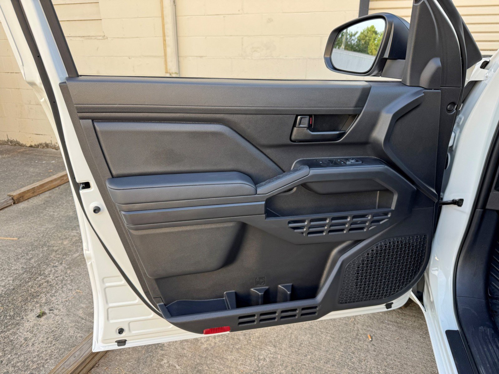 Used 2026 Toyota Tacoma SR RWD image 35
