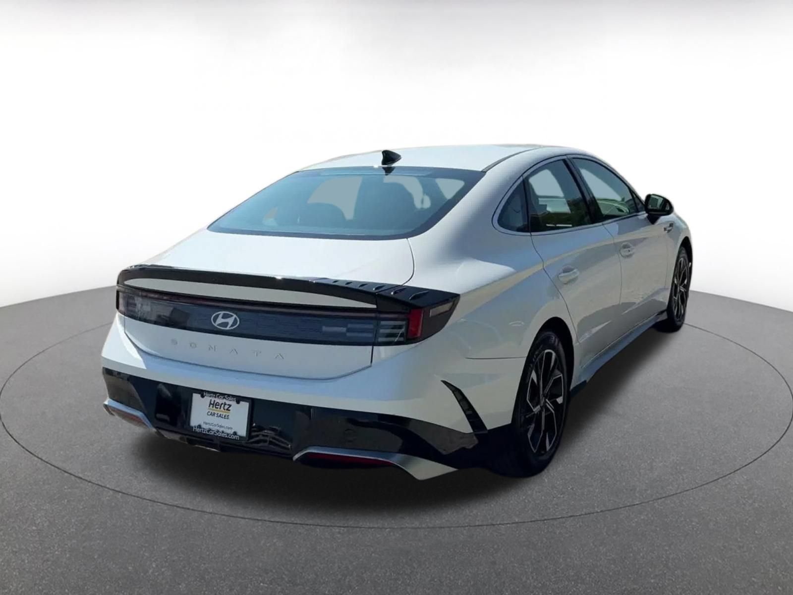 Used 2025 Hyundai Sonata SEL FWD image 15
