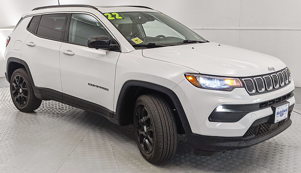 Used 2022 Jeep Compass Latitude w/ Sun and Sound Group