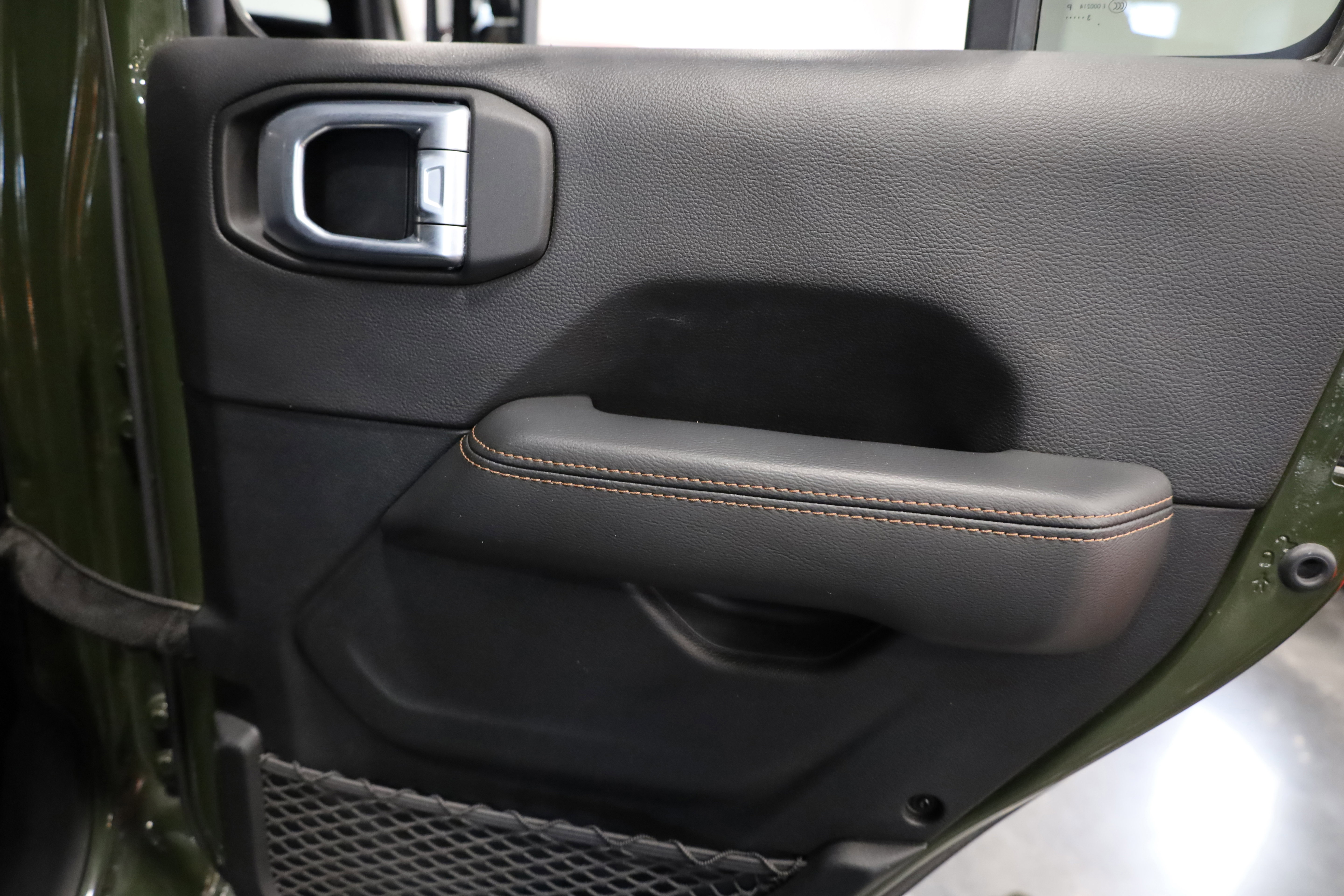 Used 2021 Jeep Wrangler Unlimited Rubicon w/ Trailer Tow Package image 40