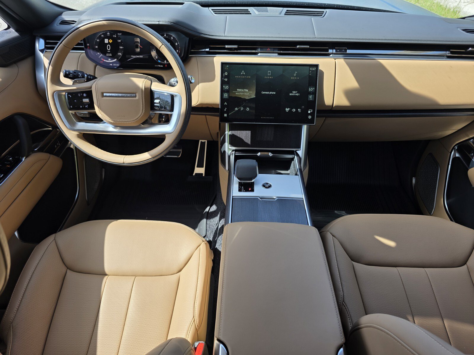 New 2026 Land Rover Range Rover Autobiography AWD/4WD image 4