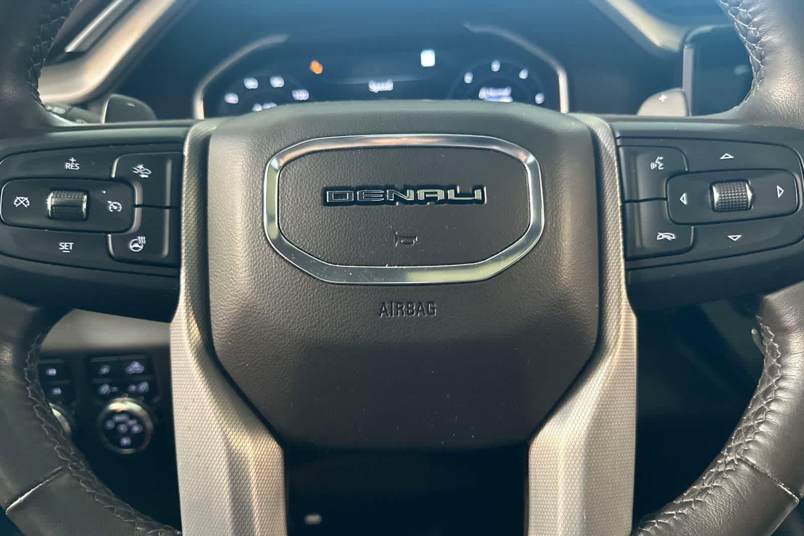 Used 2022 GMC Sierra 1500 Denali AWD/4WD image 25