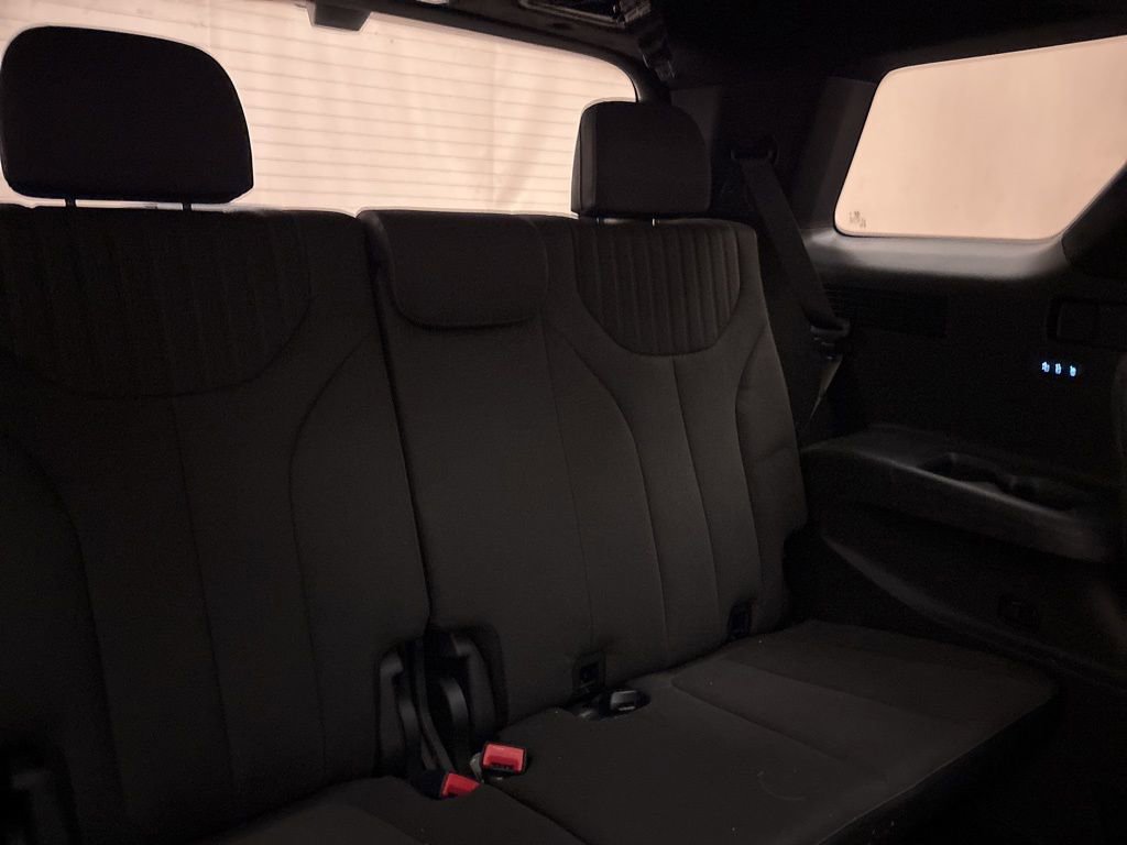 Used 2024 Hyundai Palisade Calligraphy image 24