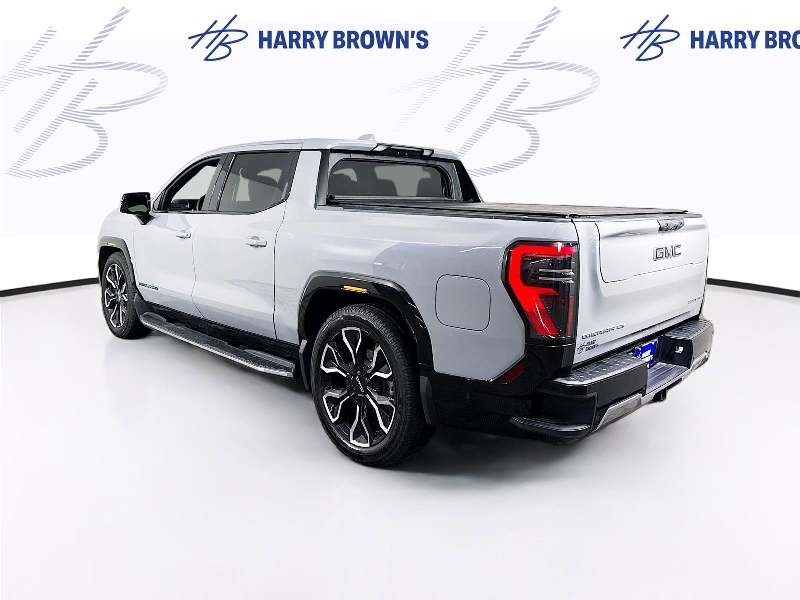 Used 2025 GMC Sierra EV Denali image 31